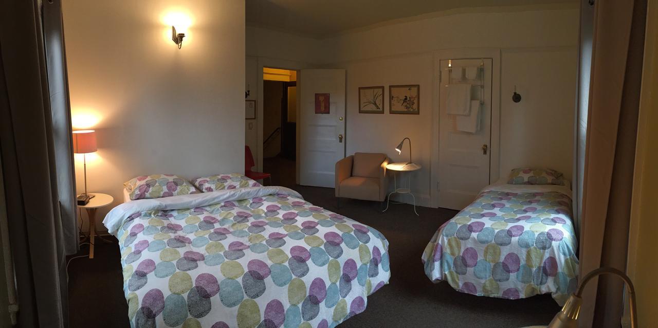 Guest house International 2*